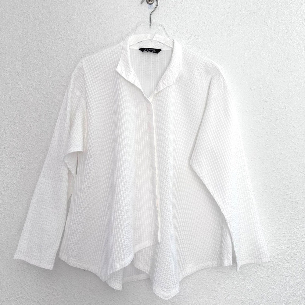 Yacco Maricard Textured Button Up Shirt Women Size N One Size White Asymmetrical